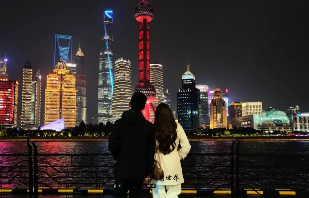 新上海人情感树洞论坛：打破都市职场孤单的同城交友讨论区